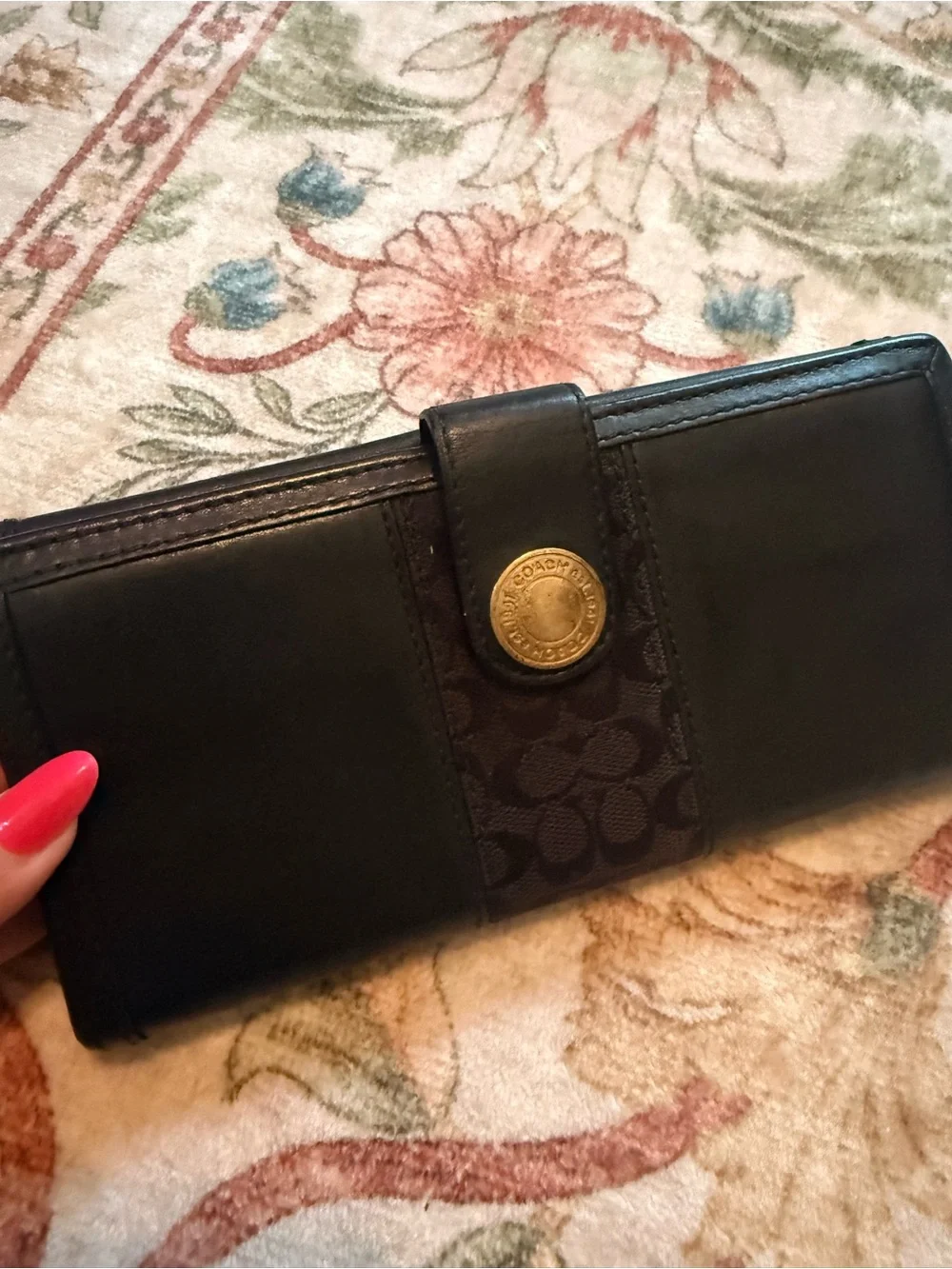 Coach Vintage Y2K Hamptons Signature Trifold Wallet – Excellent Used Condition